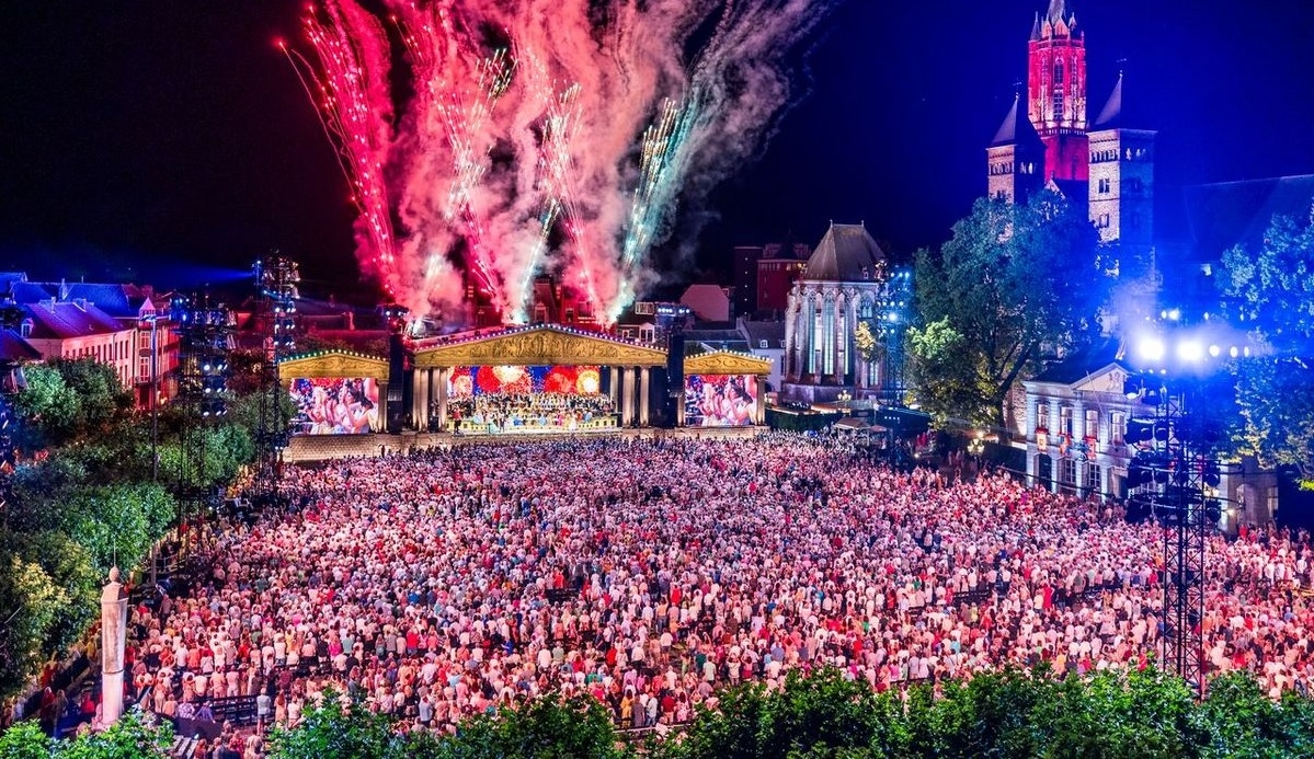 Film backdrop for Andre Rieu's 2026 Summer Concert: Viva Maastricht!
